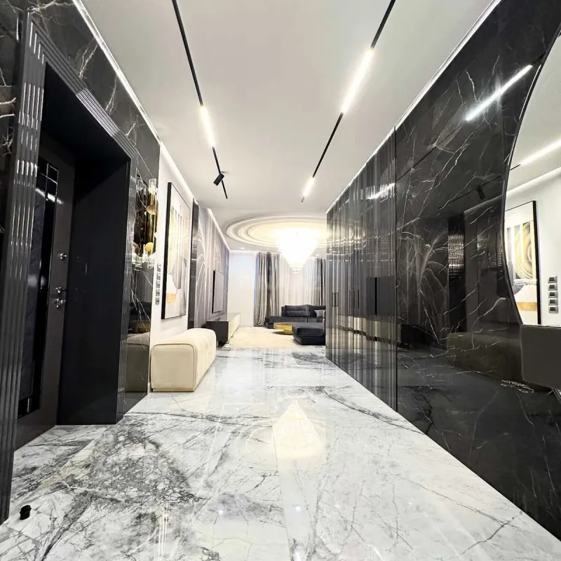 Satılır 5 otaqlı mənzil 213 m²