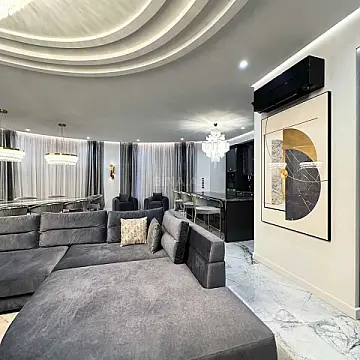 Satılır 5 otaqlı mənzil 213 m²