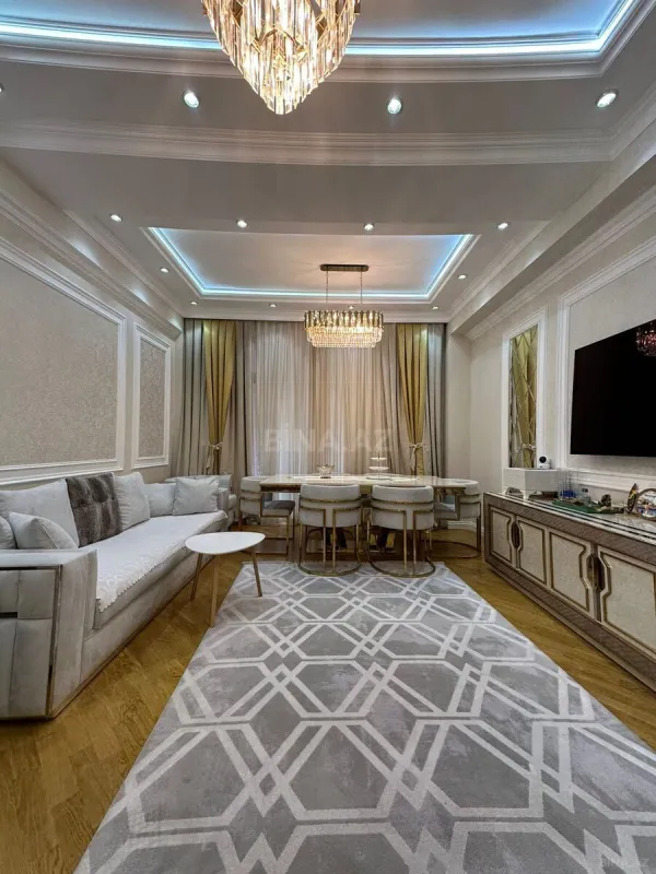 Satılır 2 otaqlı mənzil 95 m²