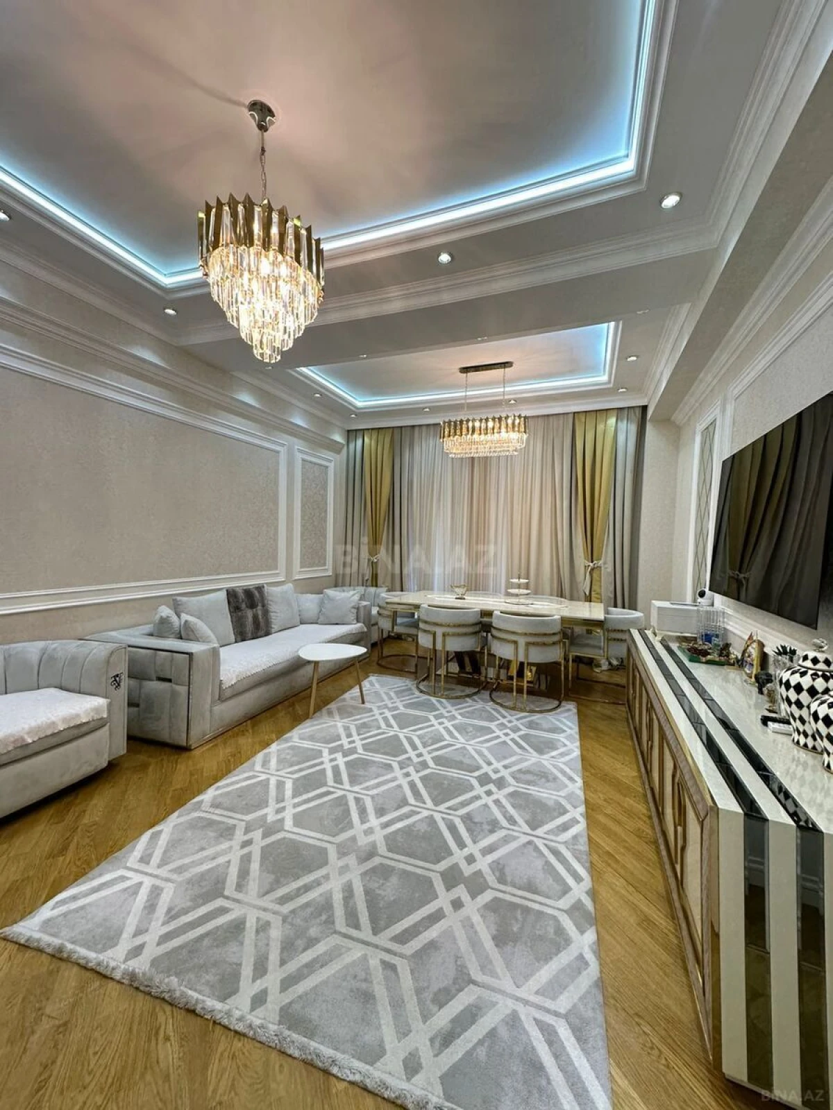Satılır 2 otaqlı mənzil 95 m²