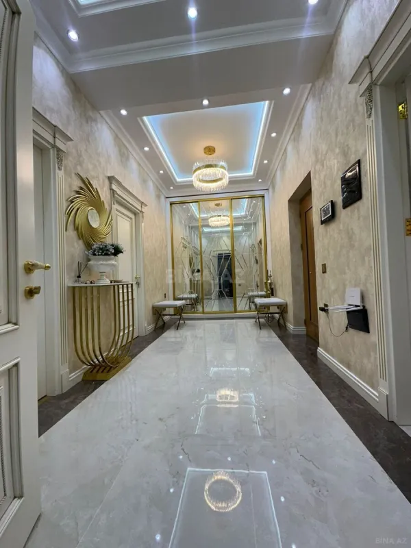 Satılır 2 otaqlı mənzil 95 m²