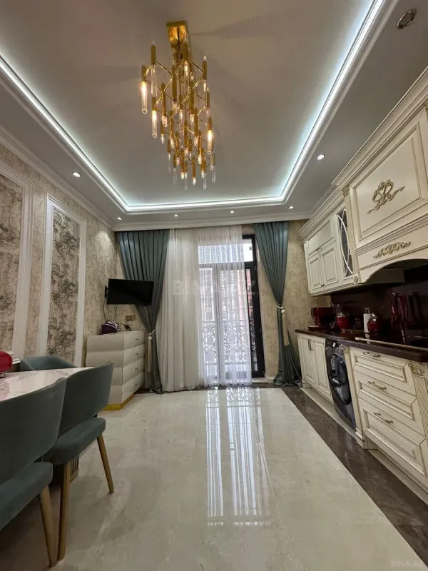 Satılır 2 otaqlı mənzil 95 m²