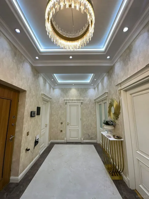 Satılır 2 otaqlı mənzil 95 m²