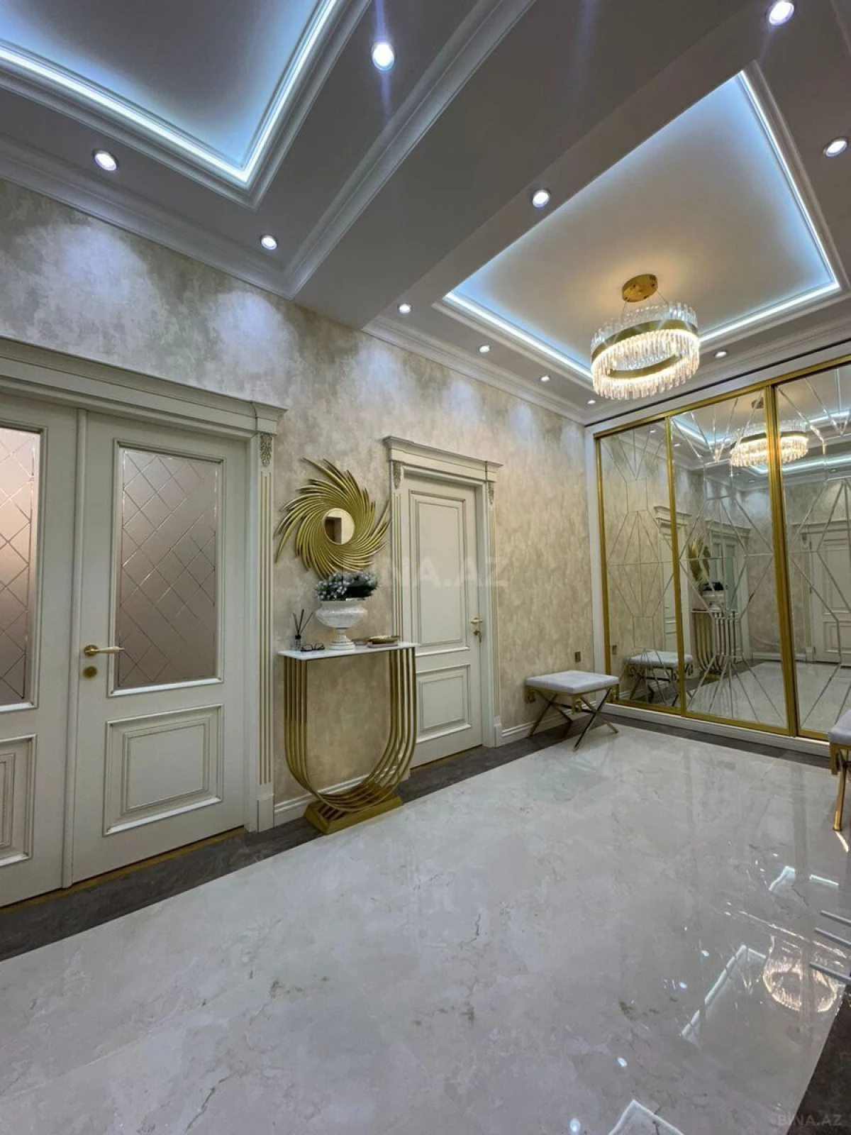 Satılır 2 otaqlı mənzil 95 m²