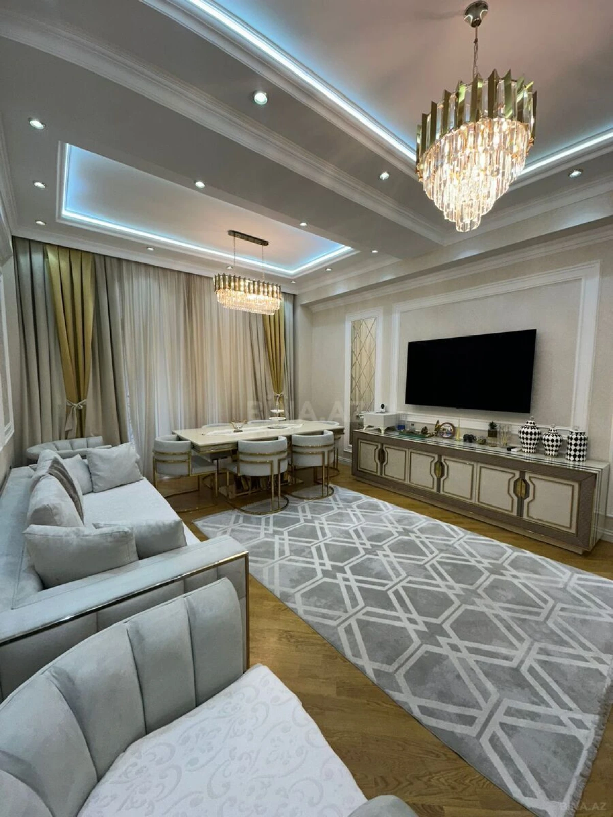 Satılır 2 otaqlı mənzil 95 m²