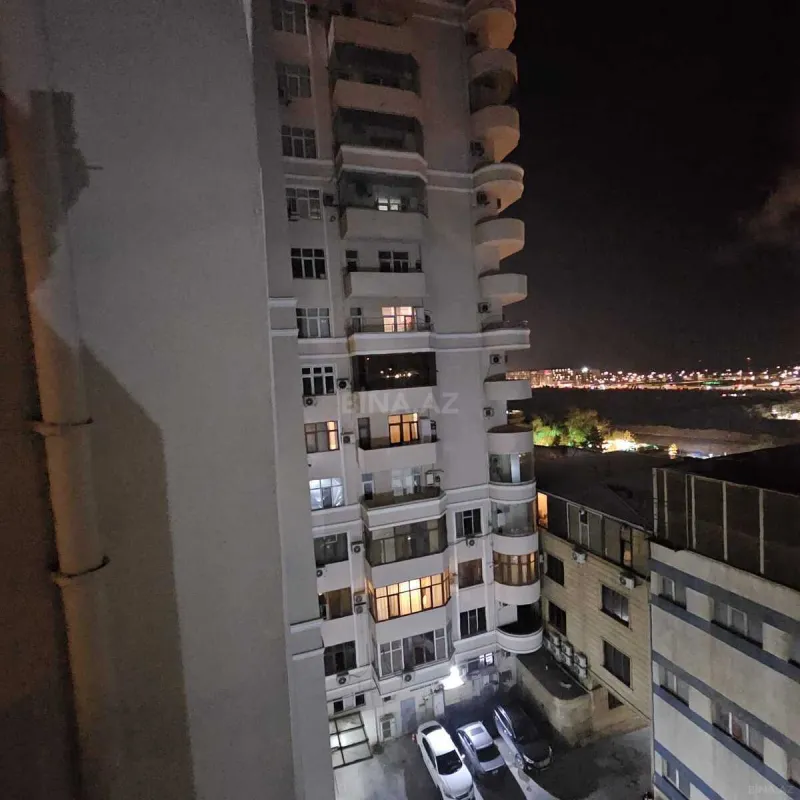 Kirayə verilir 3 otaqlı mənzil 190 m²