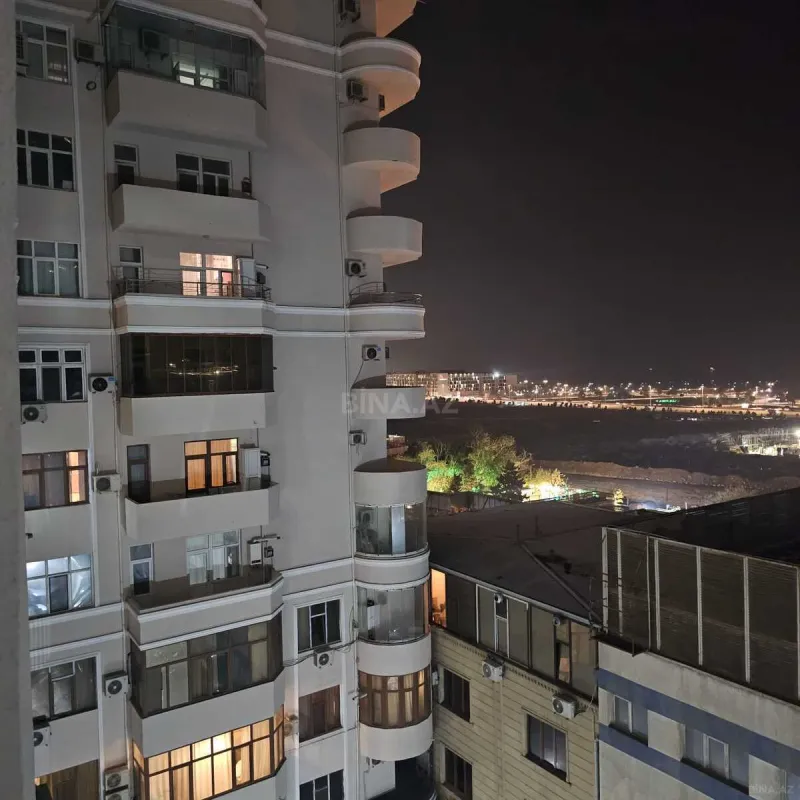 Kirayə verilir 3 otaqlı mənzil 190 m²