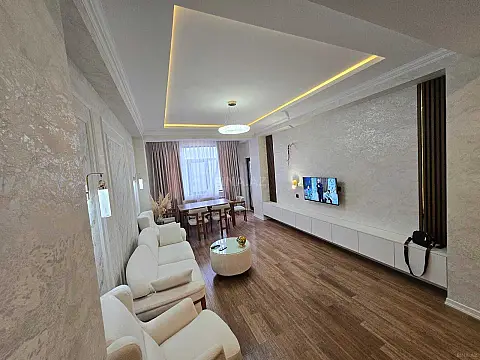 Satılır 3 otaqlı mənzil 100 m² — Bakı 3 otaq 100.00 m²