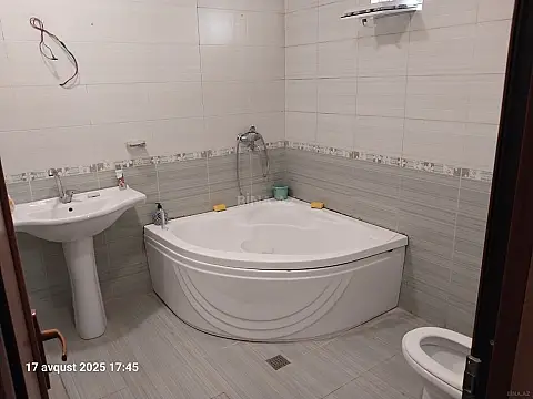 Satılır 4 otaqlı həyət evi 150 m²