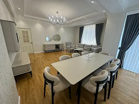 Kirayə verilir 3 otaqlı mənzil 130 m²