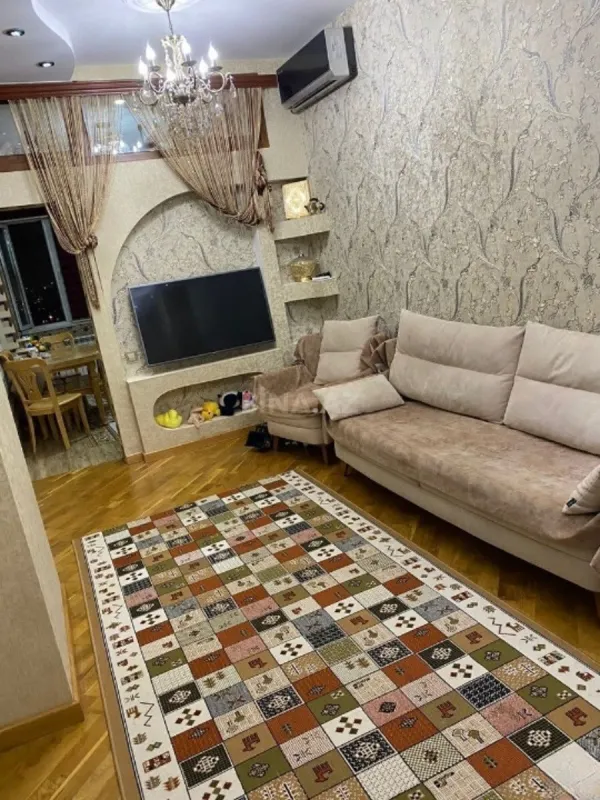 Satılır 3 otaqlı mənzil 100 m²