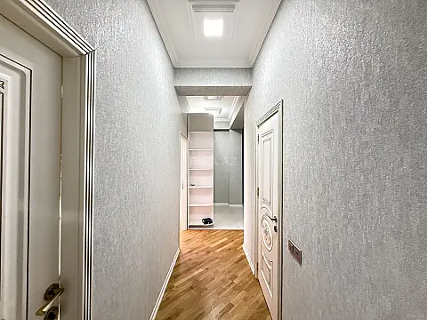 Kirayə verilir 2 otaqlı mənzil 69 m²