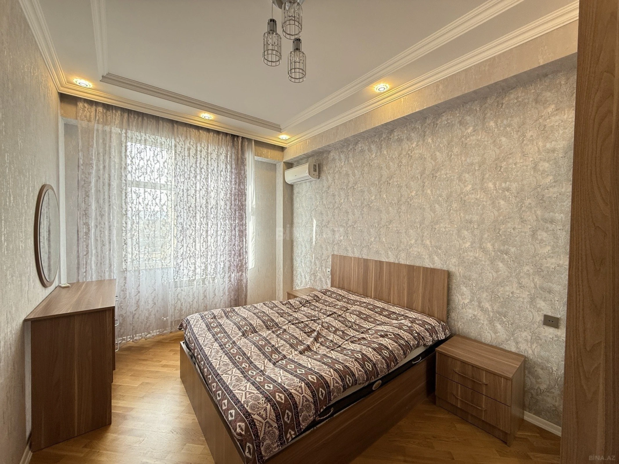 Kirayə verilir 2 otaqlı mənzil 69 m²