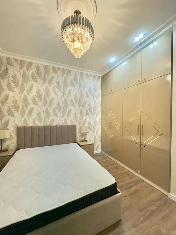 Kirayə verilir 2 otaqlı mənzil 70 m²