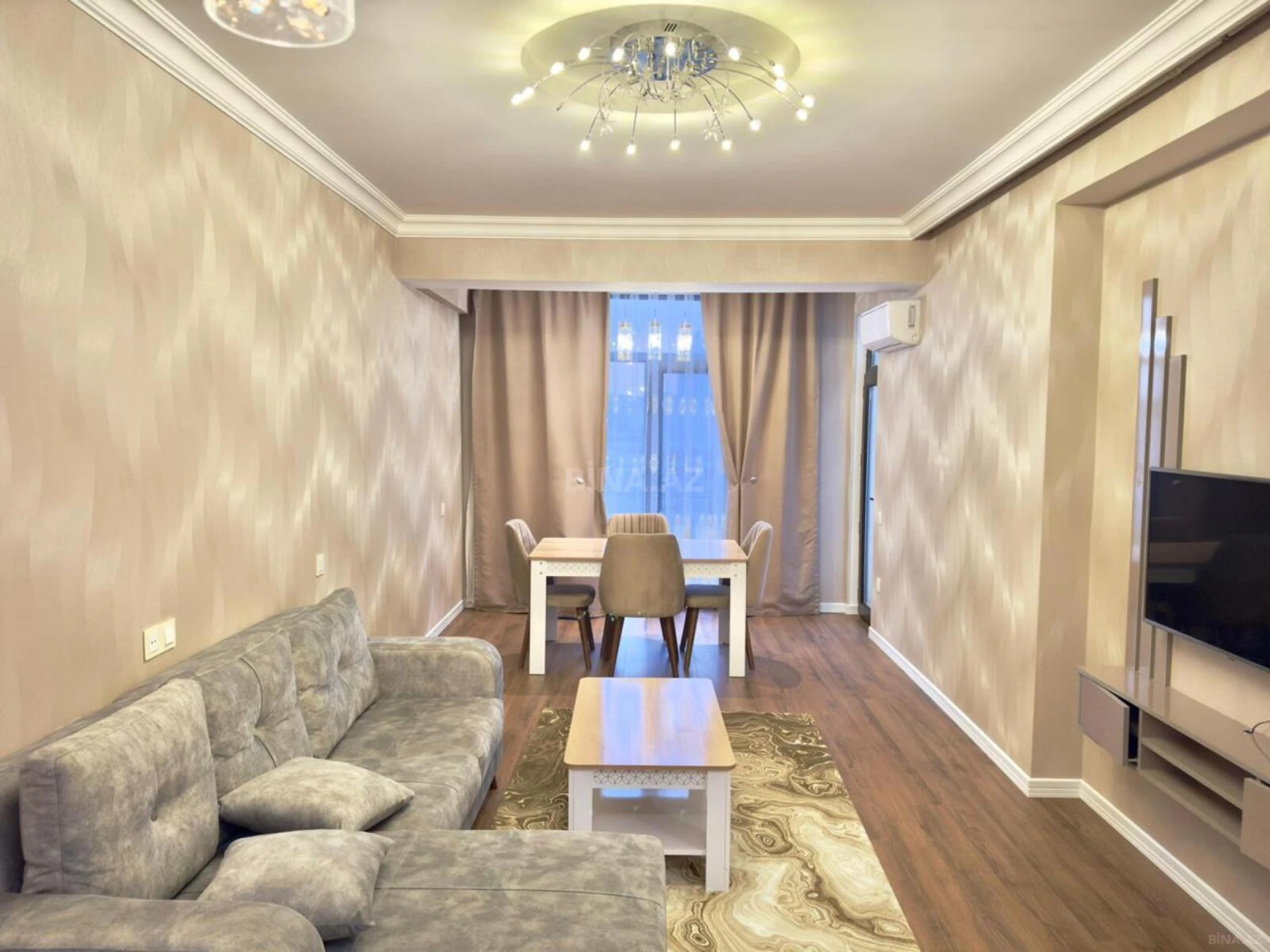 Kirayə verilir 2 otaqlı mənzil 70 m²