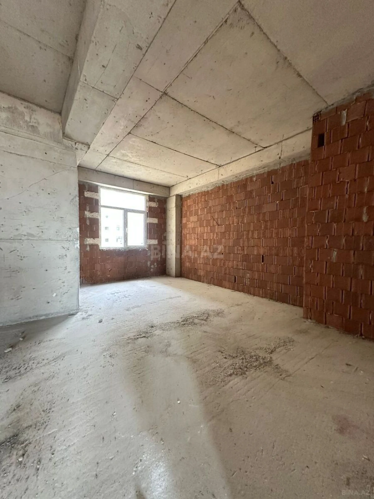 Satılır 3 otaqlı mənzil 115 m²