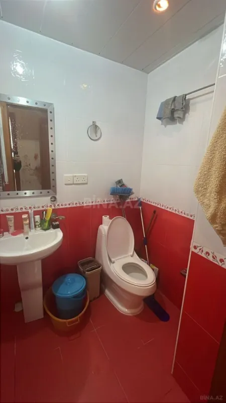 Satılır 4 otaqlı mənzil 124 m²