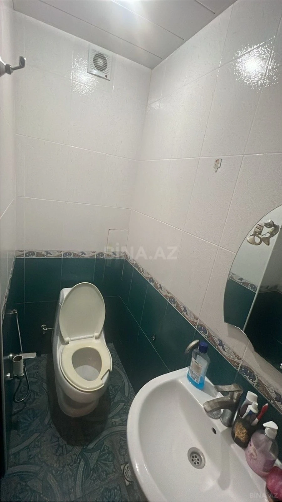 Satılır 4 otaqlı mənzil 124 m²