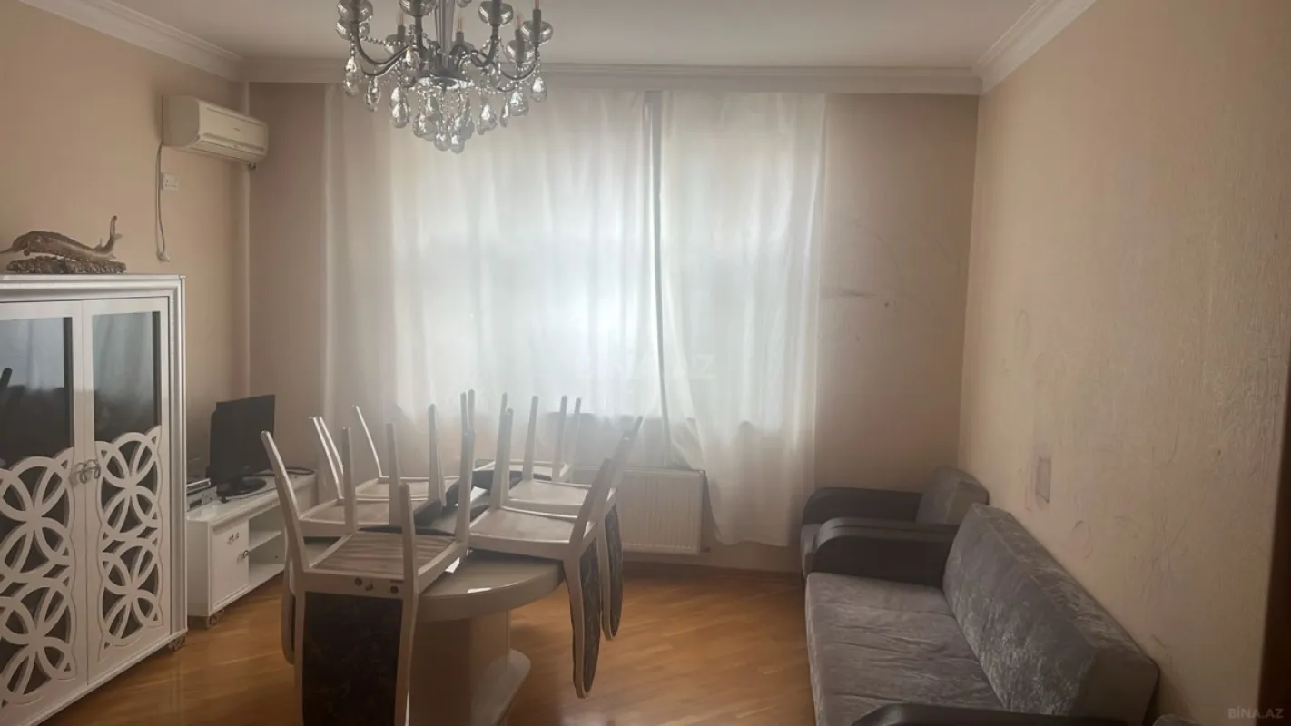Satılır 4 otaqlı mənzil 124 m²