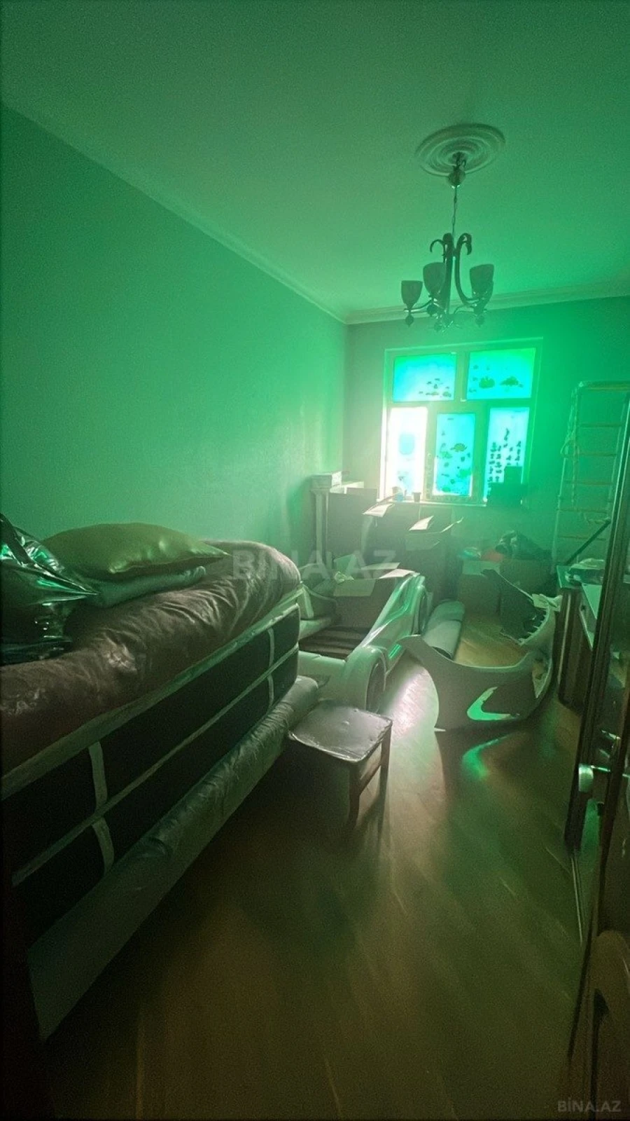 Satılır 4 otaqlı mənzil 124 m²