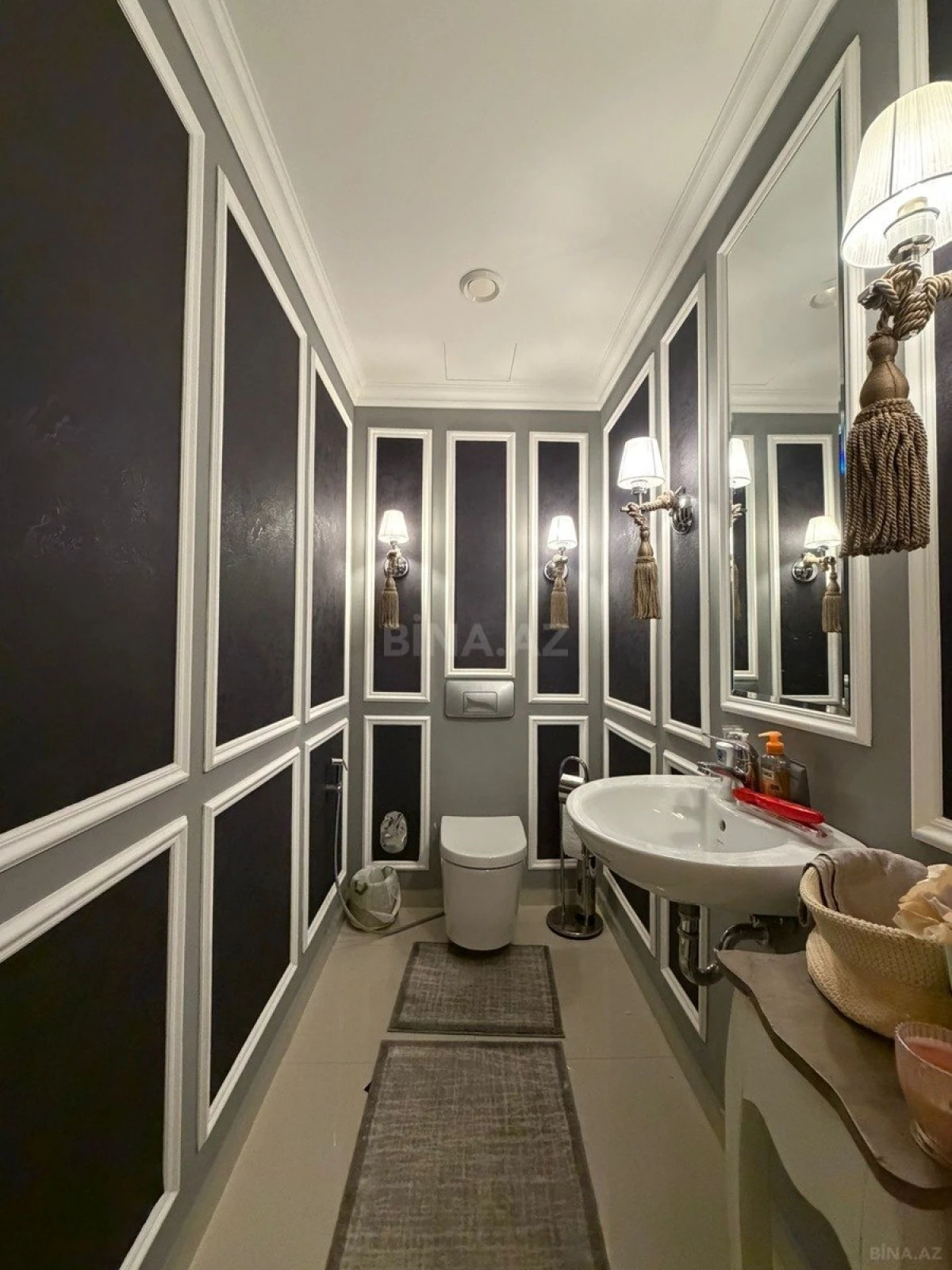 Satılır 5 otaqlı mənzil 250 m²