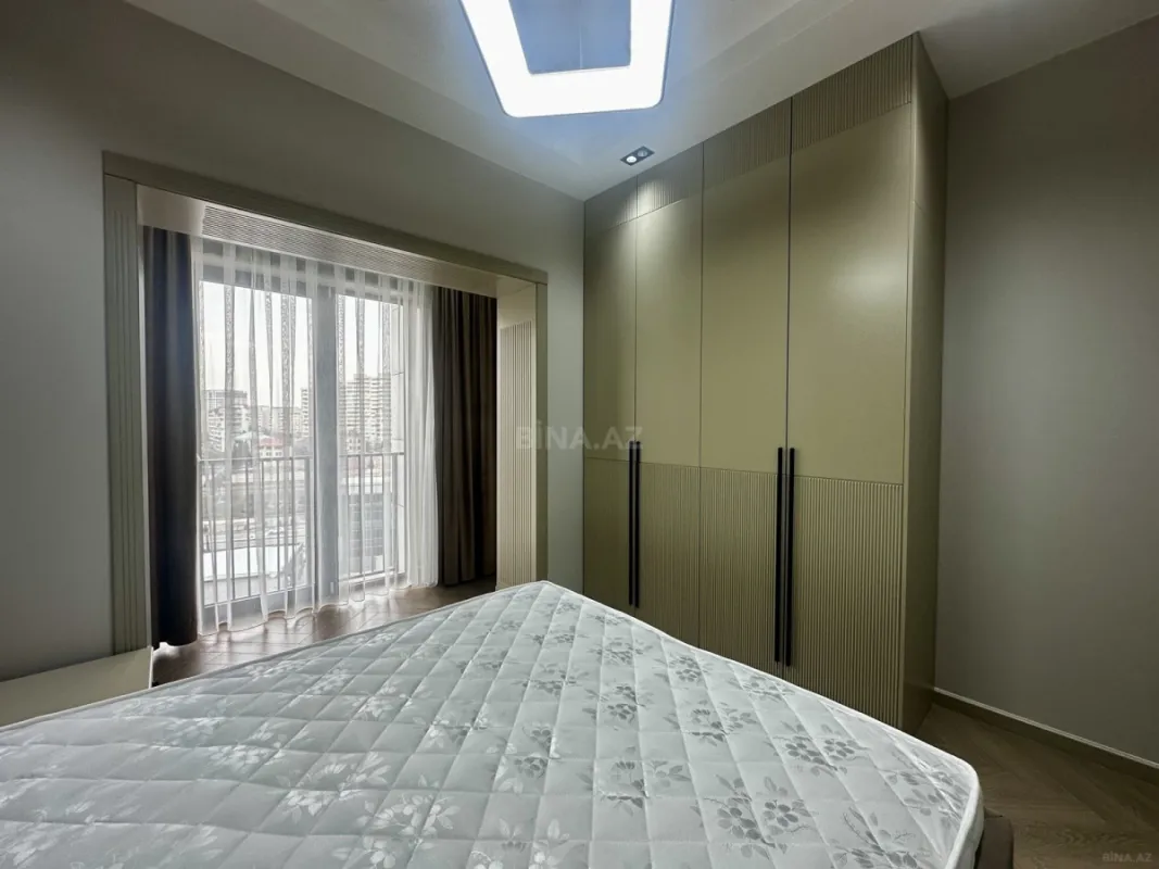 Satılır 2 otaqlı mənzil 68 m²