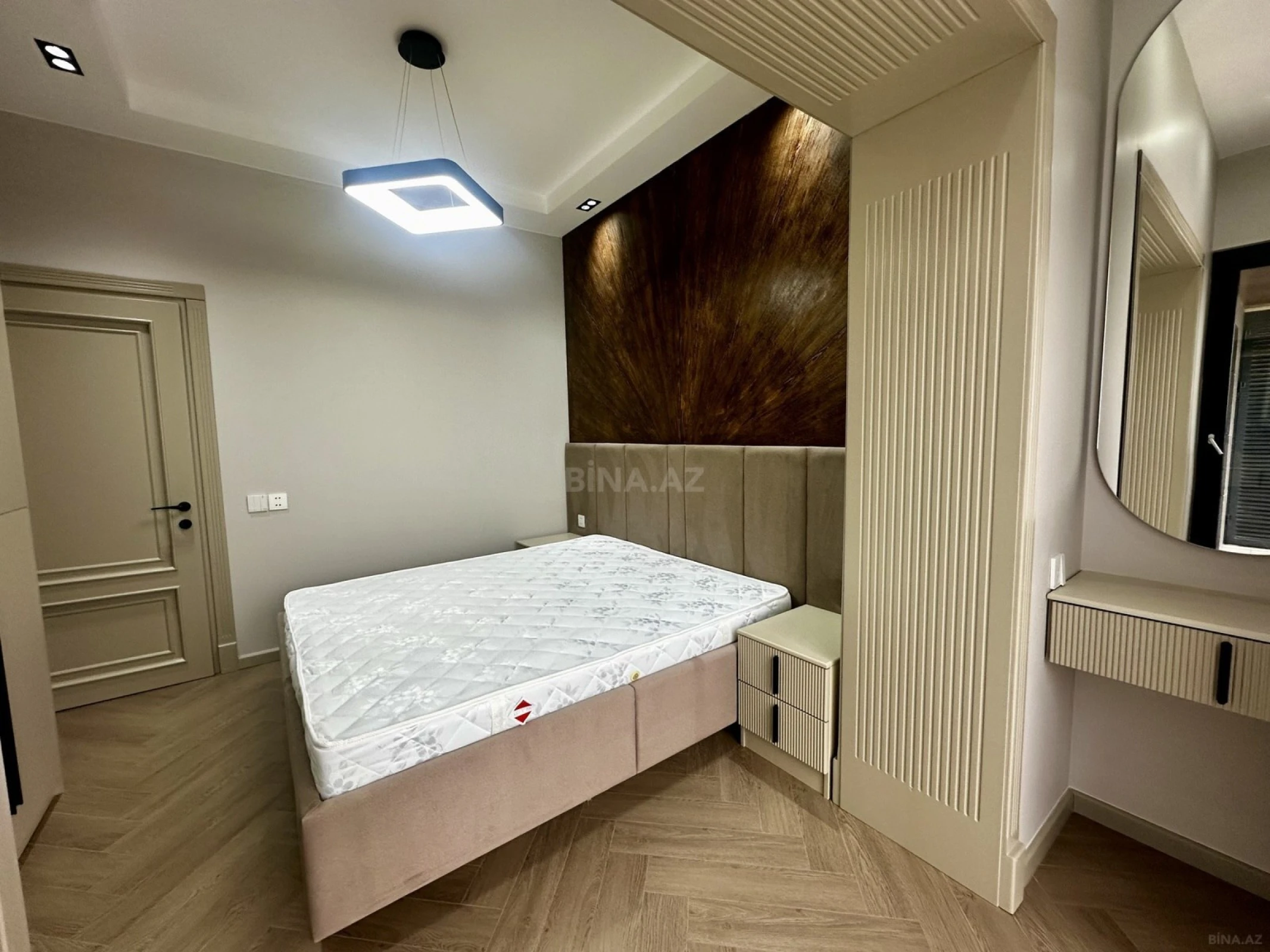 Satılır 2 otaqlı mənzil 68 m²
