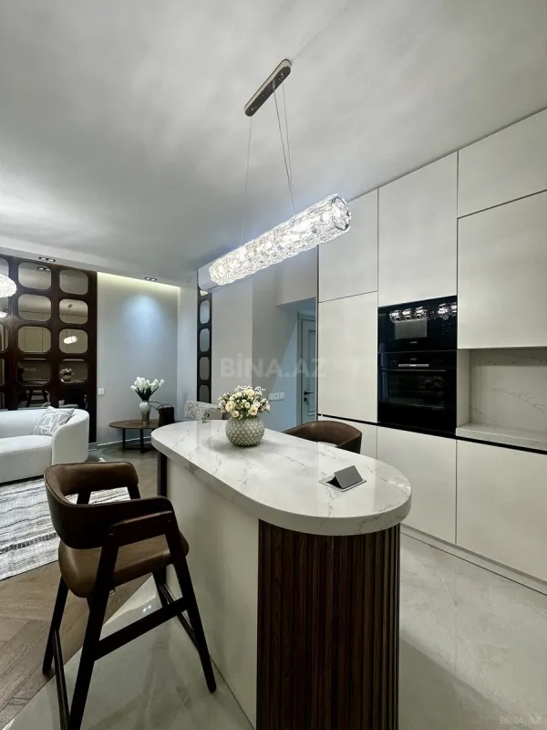 Satılır 2 otaqlı mənzil 68 m²