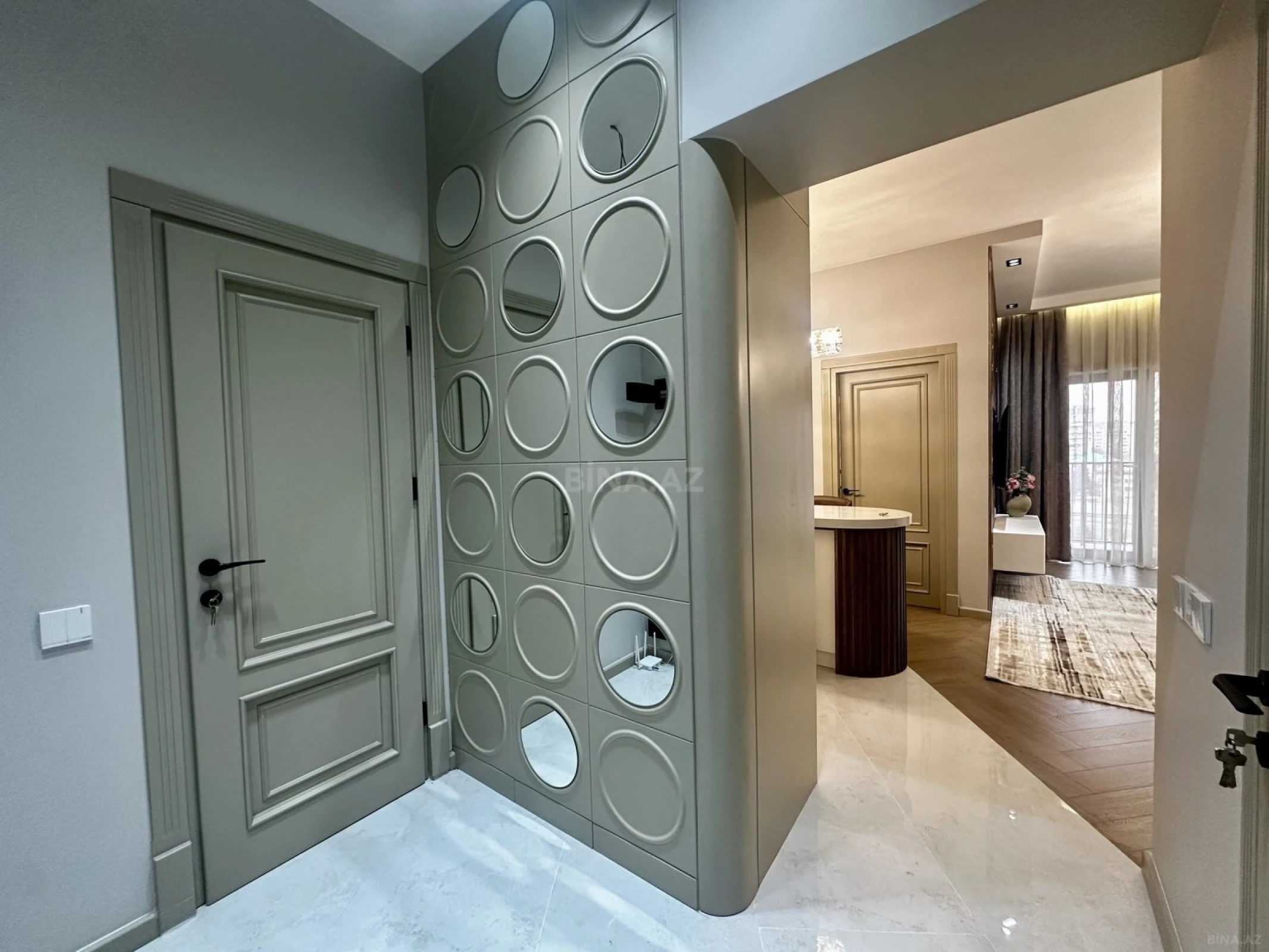 Satılır 2 otaqlı mənzil 68 m²