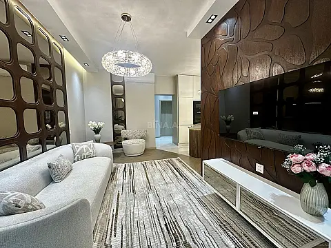Satılır 2 otaqlı mənzil 68 m²