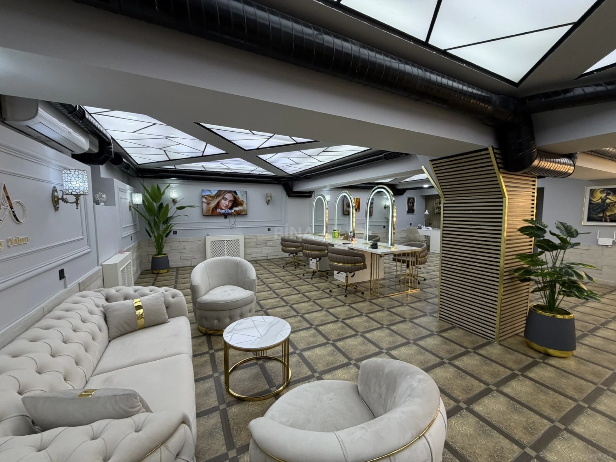 Satılır obyekt 150 m²