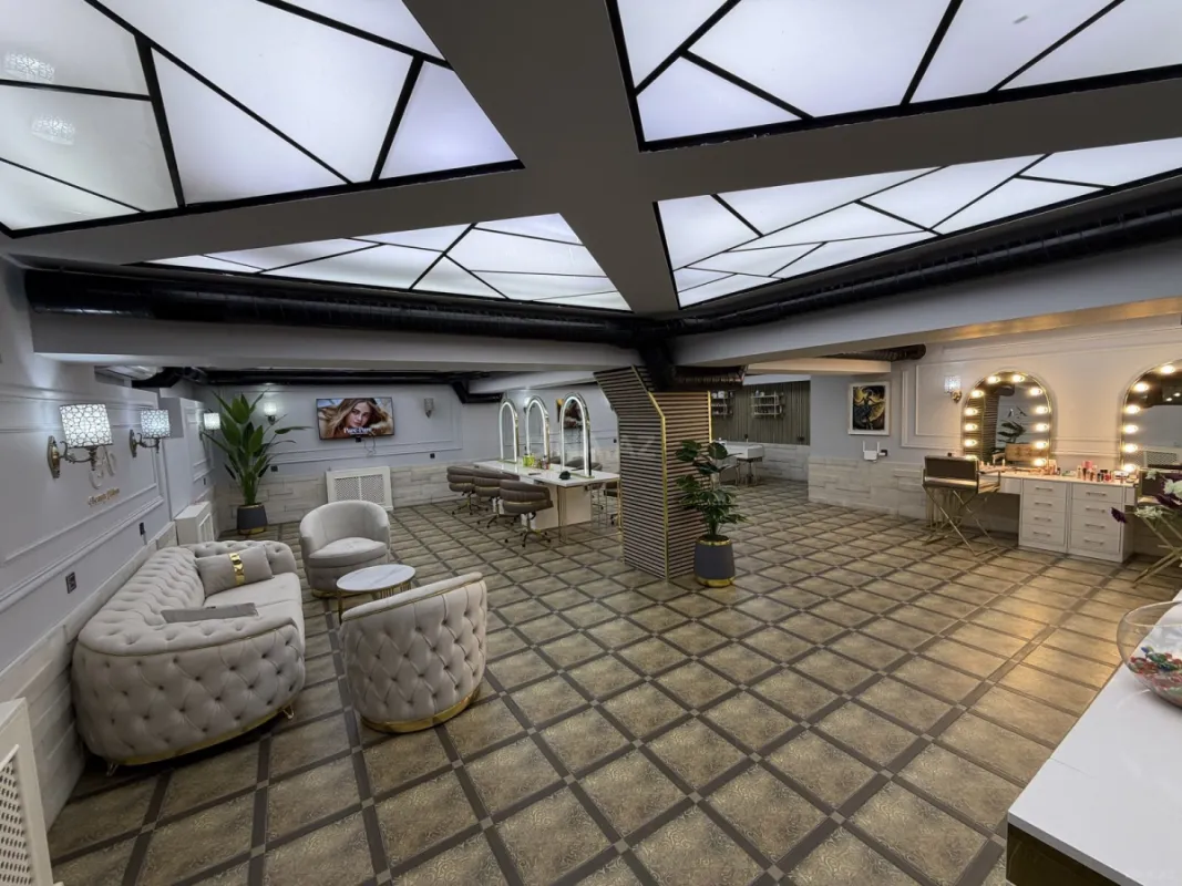 Satılır obyekt 150 m²