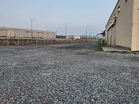 Kirayə verilir obyekt 1240 m²