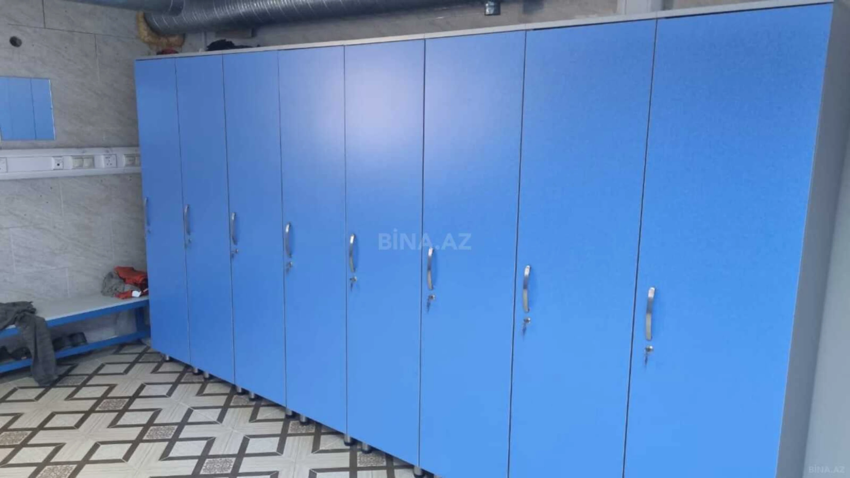 Kirayə verilir obyekt 1240 m²