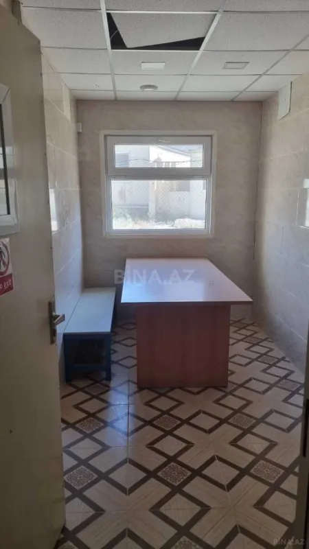 Kirayə verilir obyekt 1240 m²