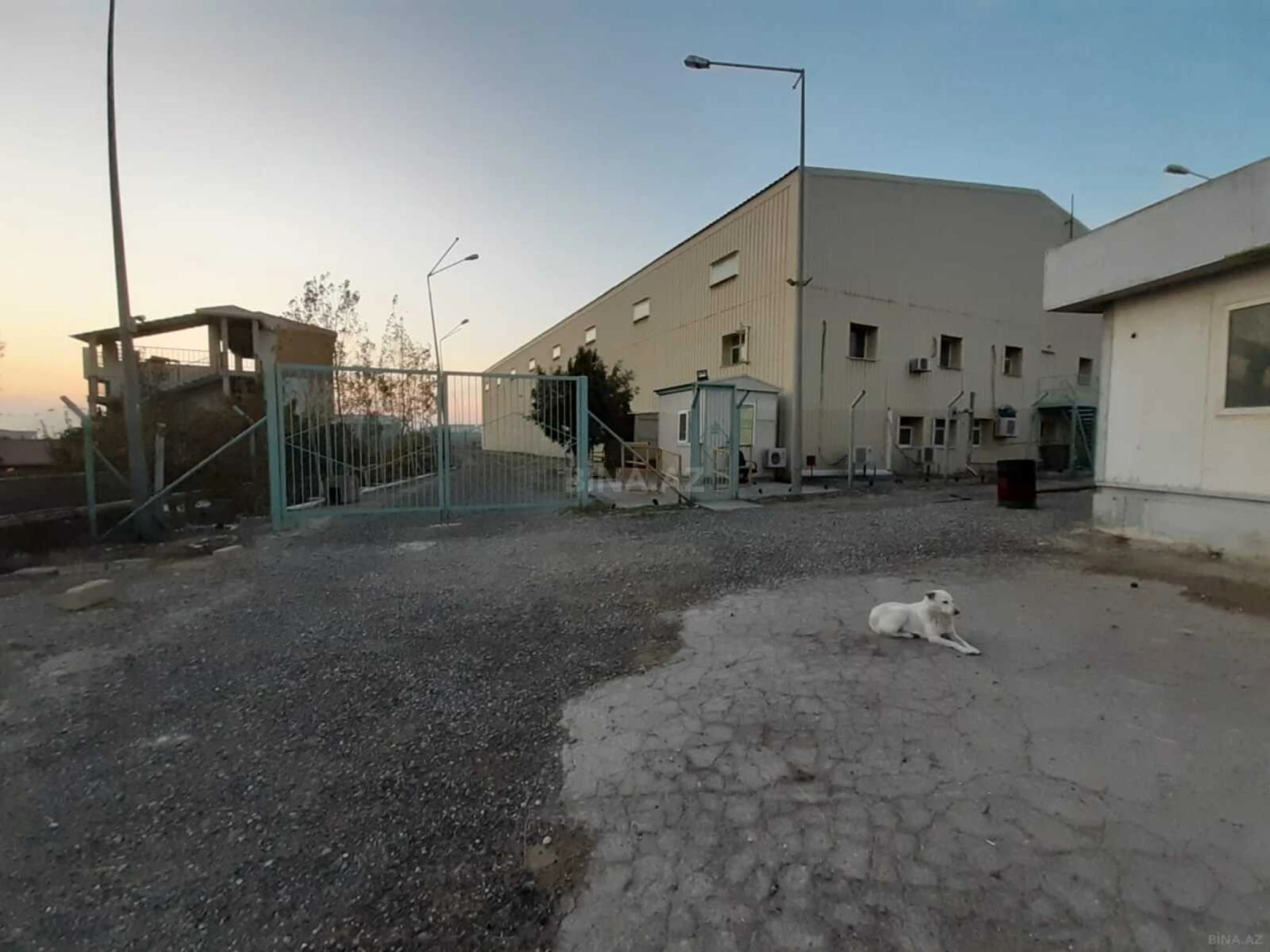 Kirayə verilir obyekt 1240 m²