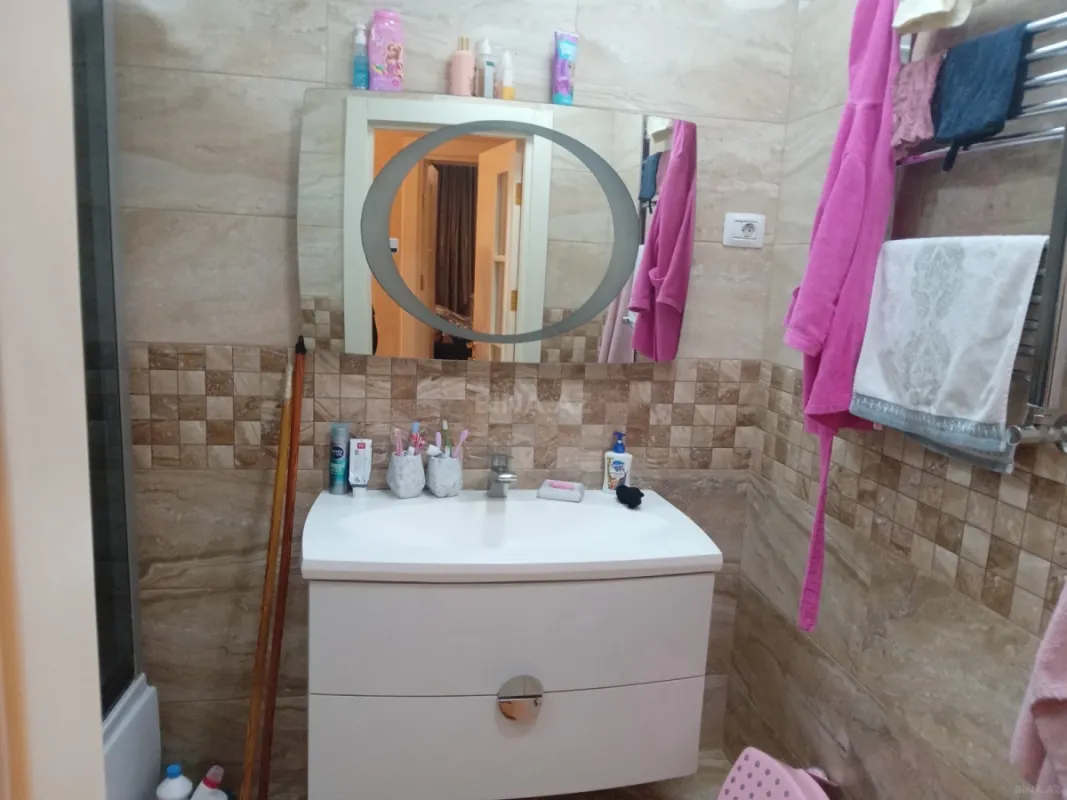 Satılır 3 otaqlı mənzil 120 m²