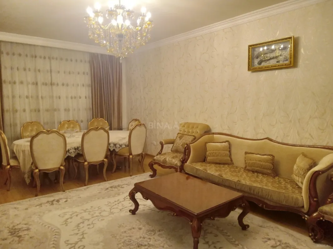Satılır 3 otaqlı mənzil 120 m²