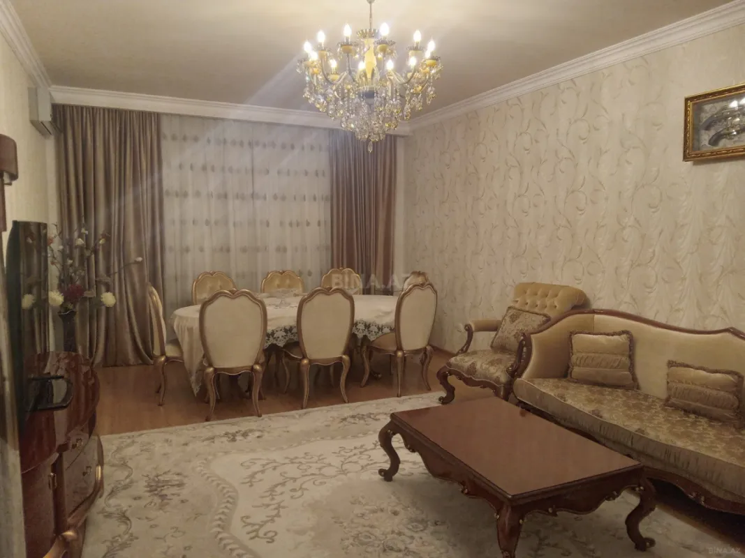 Satılır 3 otaqlı mənzil 120 m²