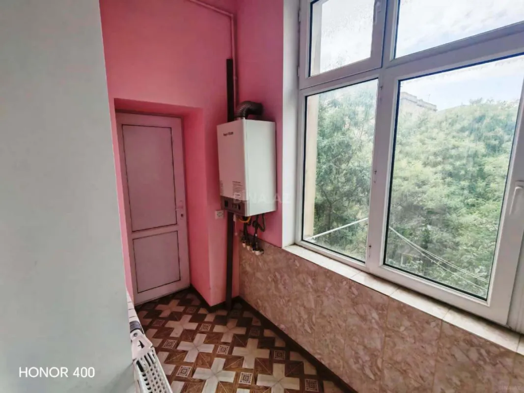 Satılır 2 otaqlı mənzil 70 m²