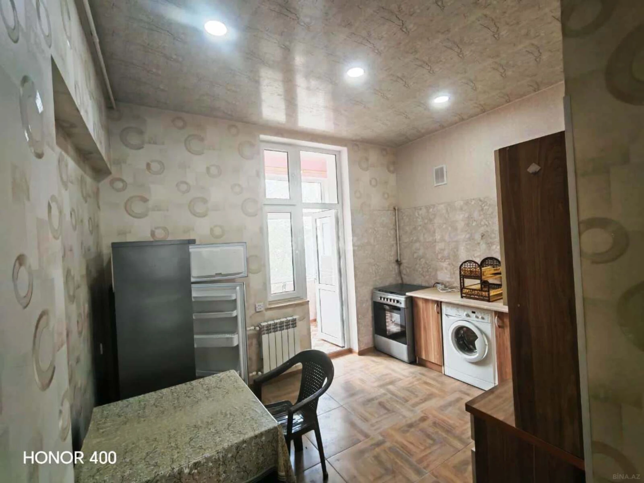 Satılır 2 otaqlı mənzil 70 m²