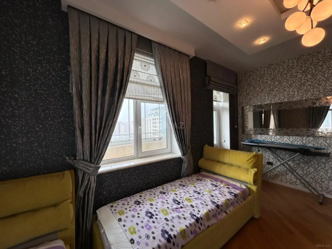Satılır 3 otaqlı mənzil 120 m²