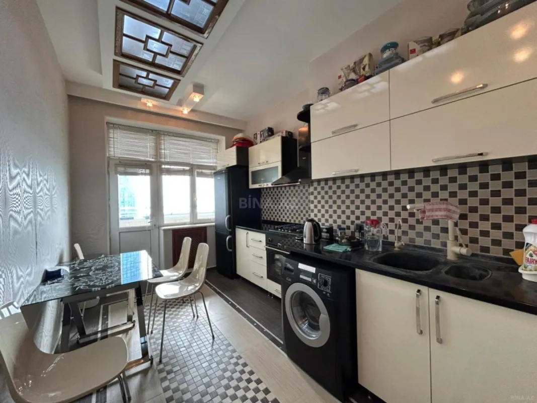 Satılır 3 otaqlı mənzil 120 m²