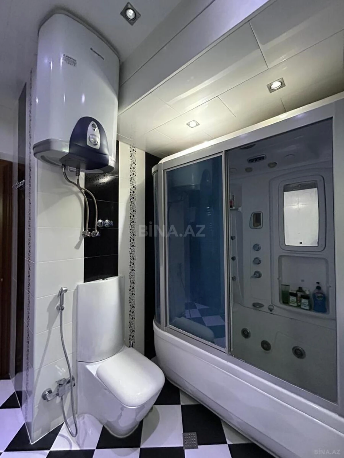 Satılır 3 otaqlı mənzil 120 m²