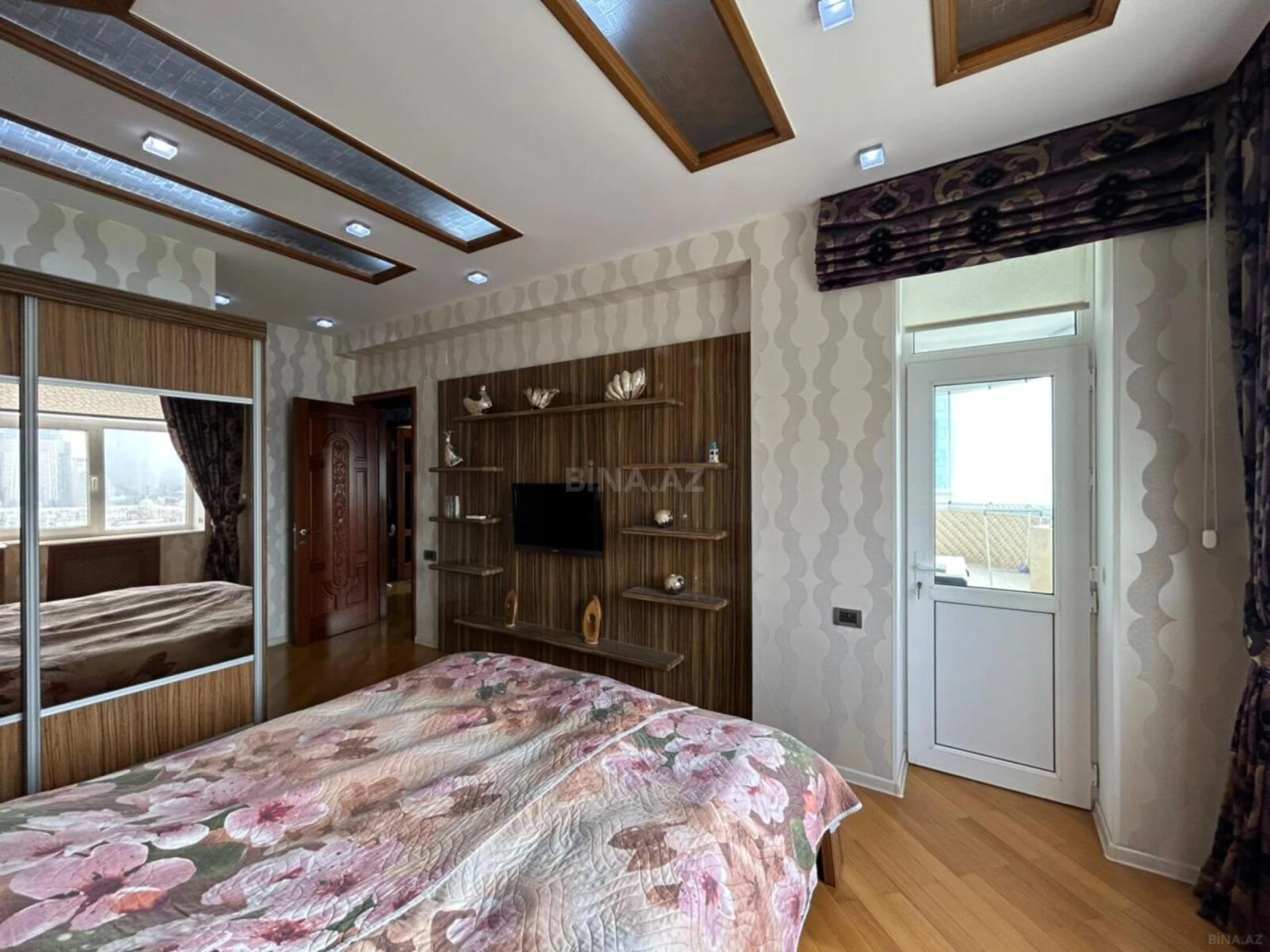 Satılır 3 otaqlı mənzil 120 m²