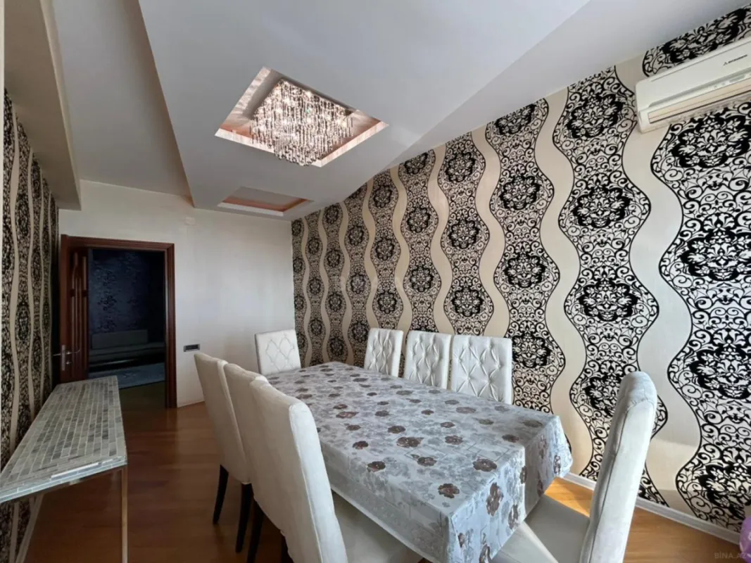 Satılır 3 otaqlı mənzil 120 m²