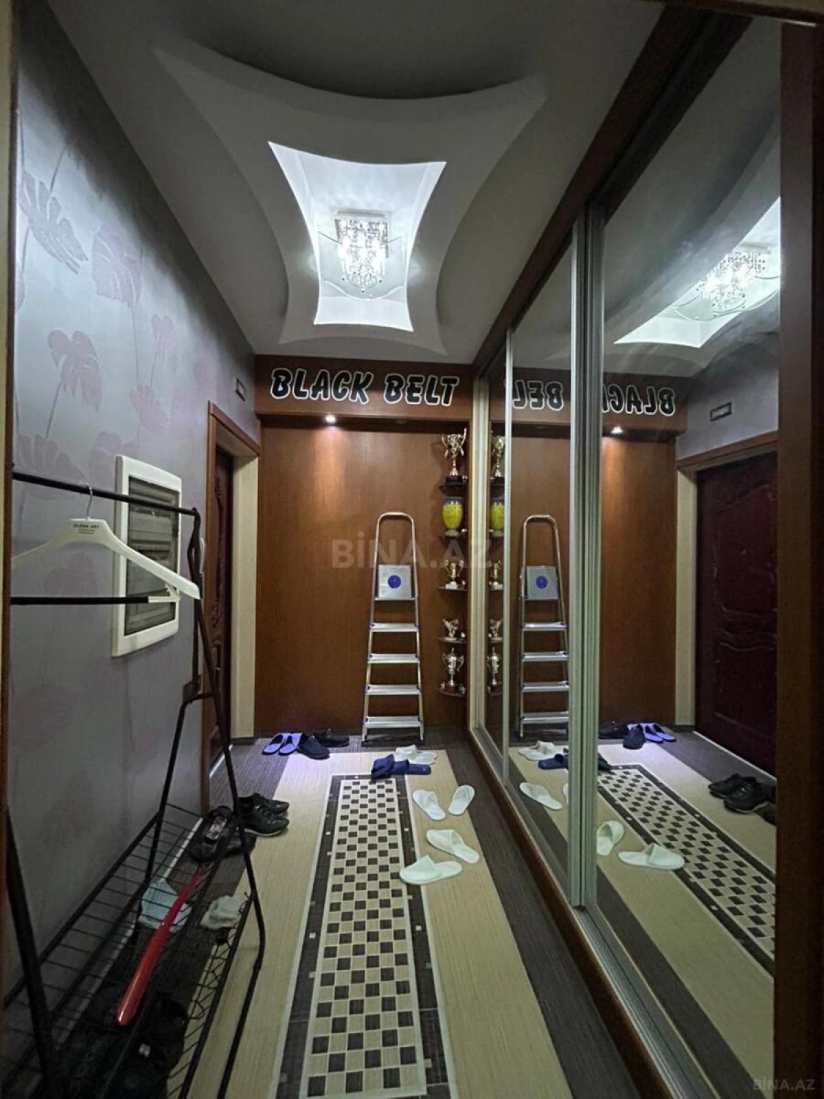 Satılır 3 otaqlı mənzil 120 m²