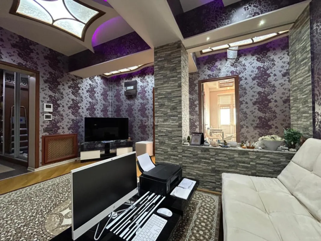 Satılır 3 otaqlı mənzil 120 m²