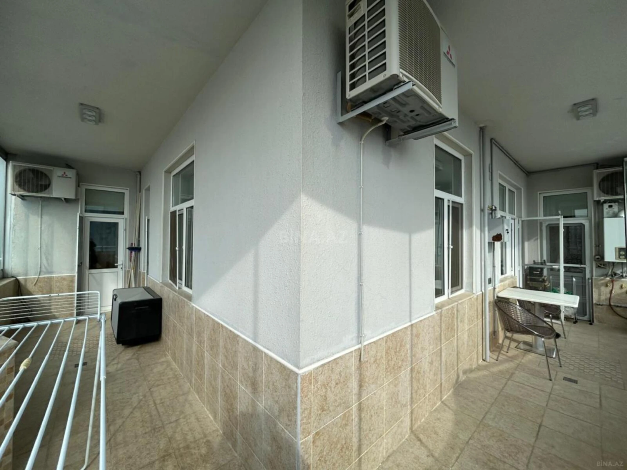 Satılır 3 otaqlı mənzil 120 m²