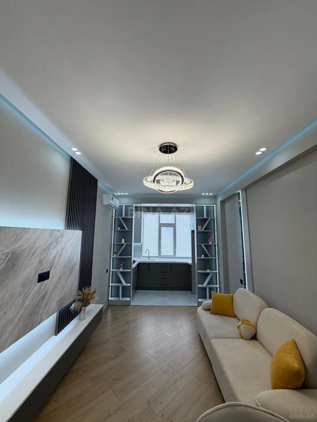 Satılır 2 otaqlı mənzil 55 m²